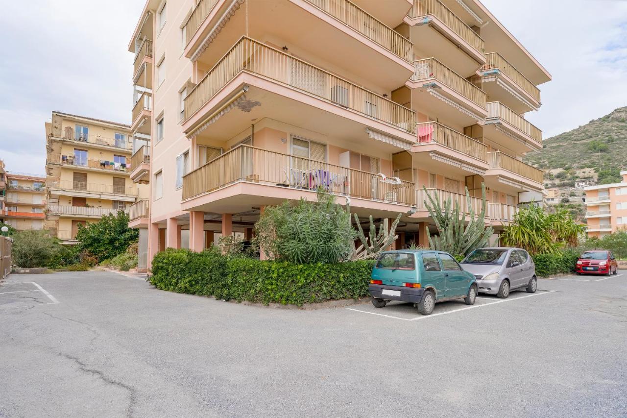 Apartmán Near The Sea - Wifi And Parking Ventimiglia Exteriér fotografie